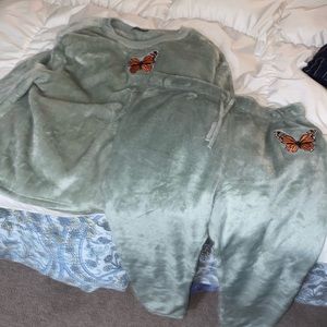 BRAND MEW MEVER WORN super soft lounge set